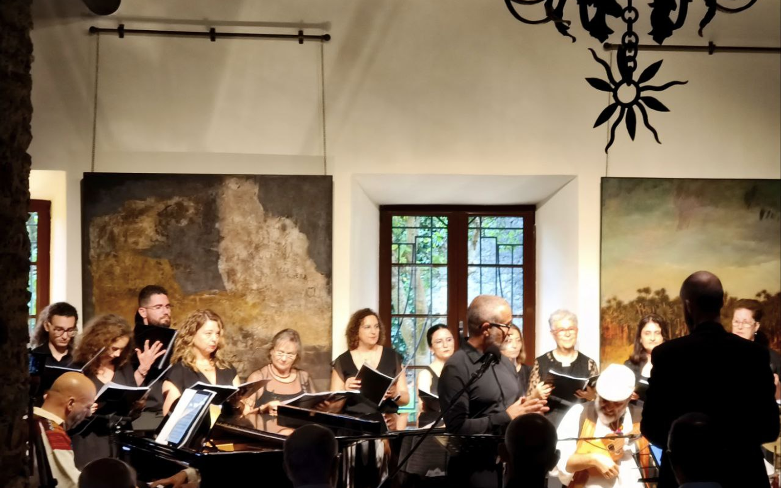 Concierto intimo en el salon historico de Santa Emilia